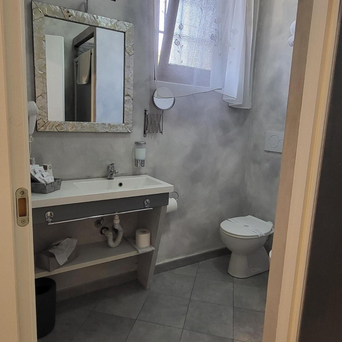 Illuvia 2 Affitta Camere Корнаредо Екстер'єр фото